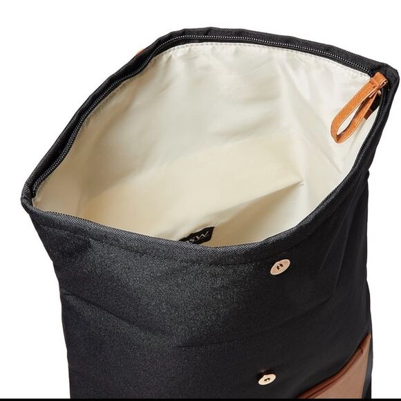 Comfortable backpack main image 4